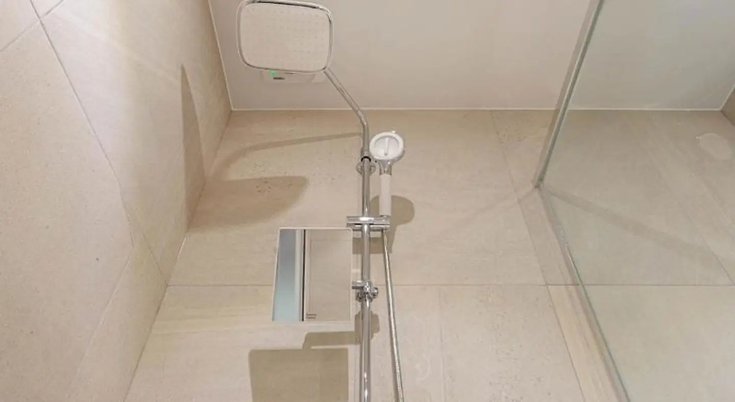 Noblion Hotel Badezimmer