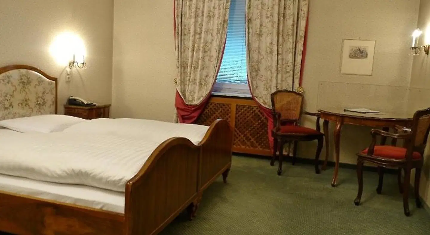 Hohenstauffen ROOM_EXAMPLE