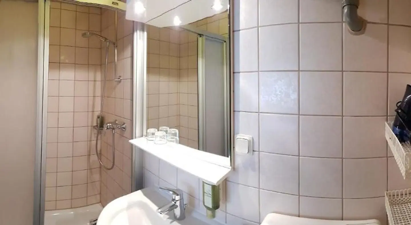 Hotel-Restaurant Teuschler-Mogg Badezimmer