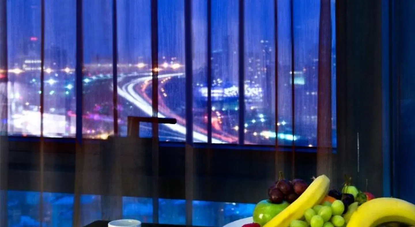 Radisson Blu Hotel Istanbul Asia Hallenbad