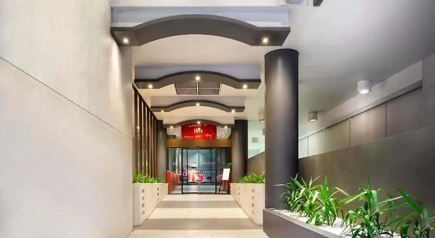 ibis Melbourne - Hotel & Apartments Aussenansicht