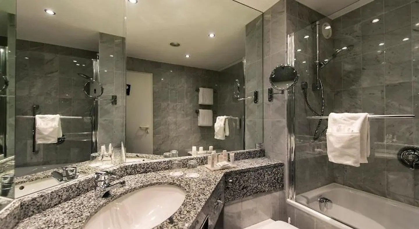 Radisson Blu Hotel, Halle-Merseburg Badezimmer
