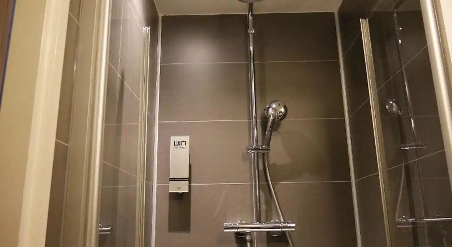 Hotel Library Amsterdam Badezimmer