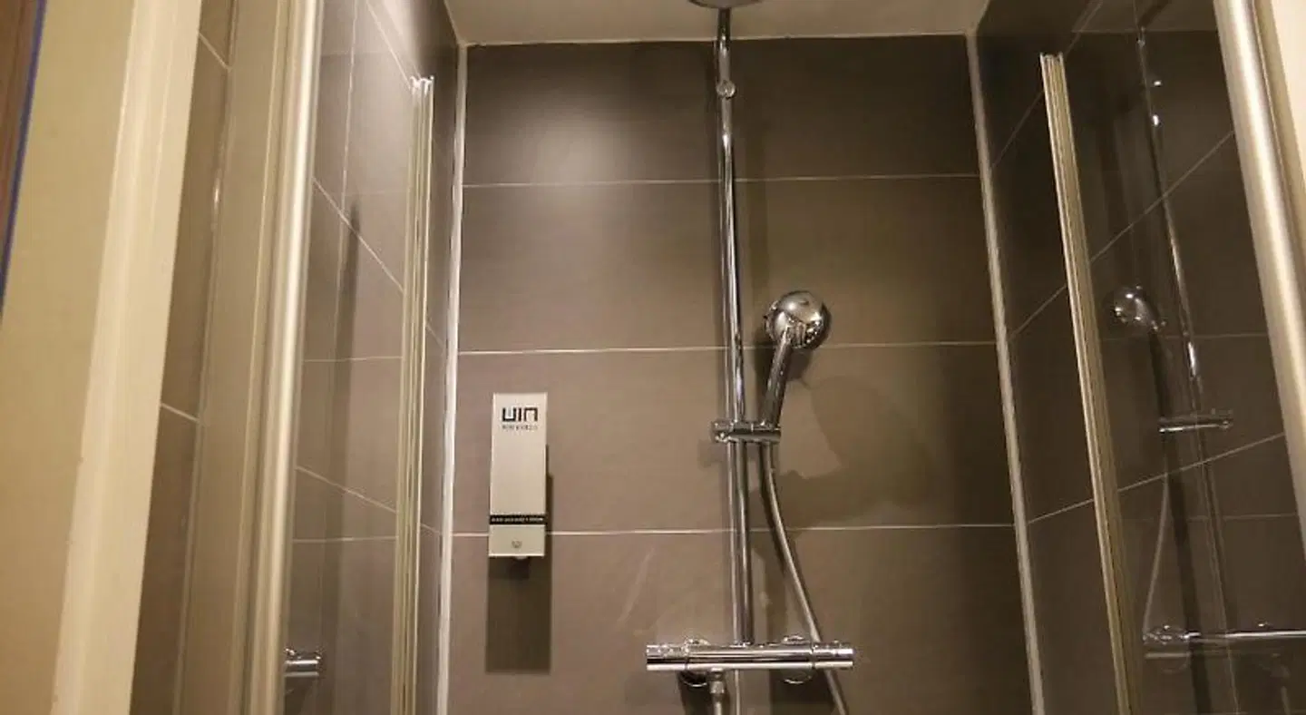 Hotel Library Amsterdam Badezimmer