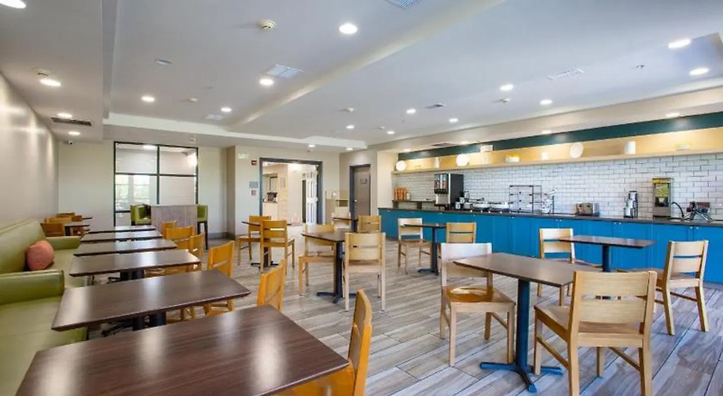 Country Inn & Suites by Radisson, Tucson City Center, AZ Bar