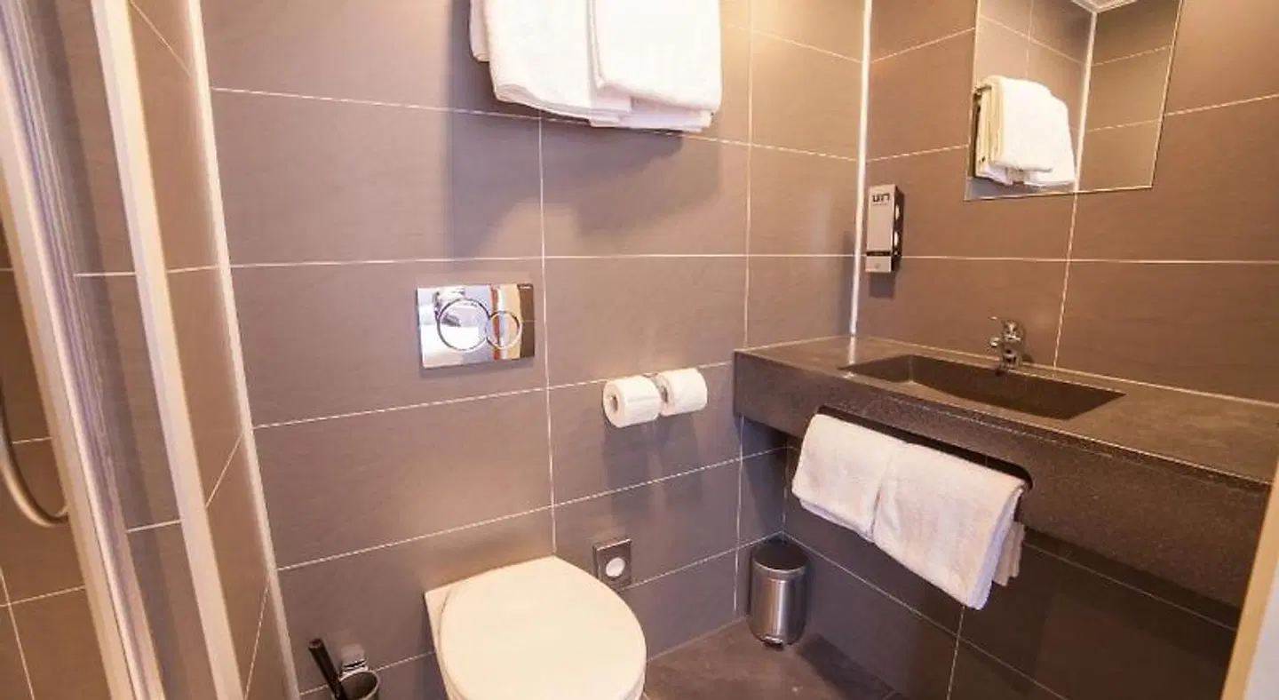 Hotel Library Amsterdam Badezimmer