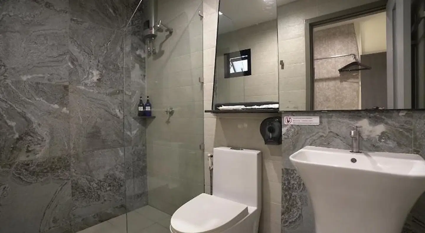 Spittze Hotel Pratunam Badezimmer