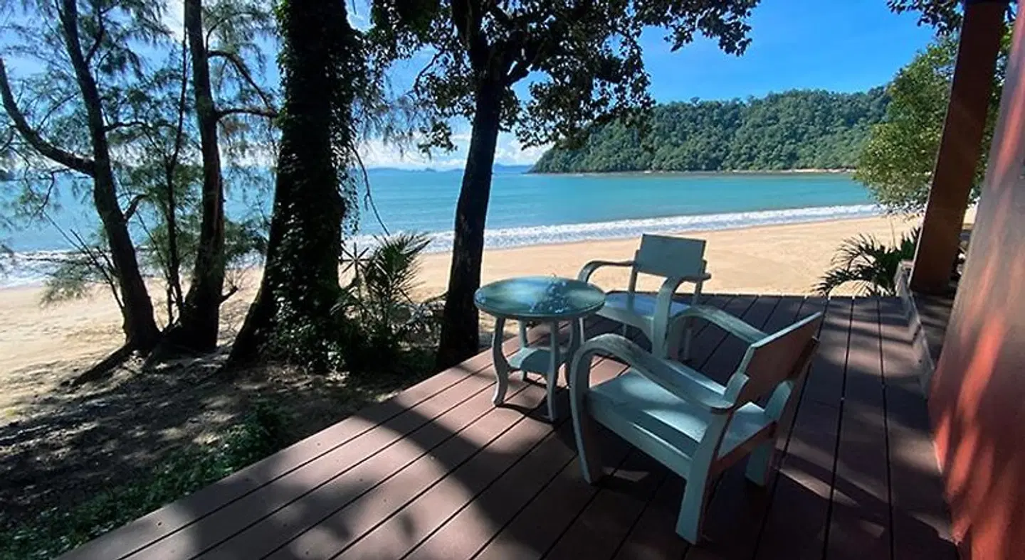 Chomjan Beach Resort Terrasse
