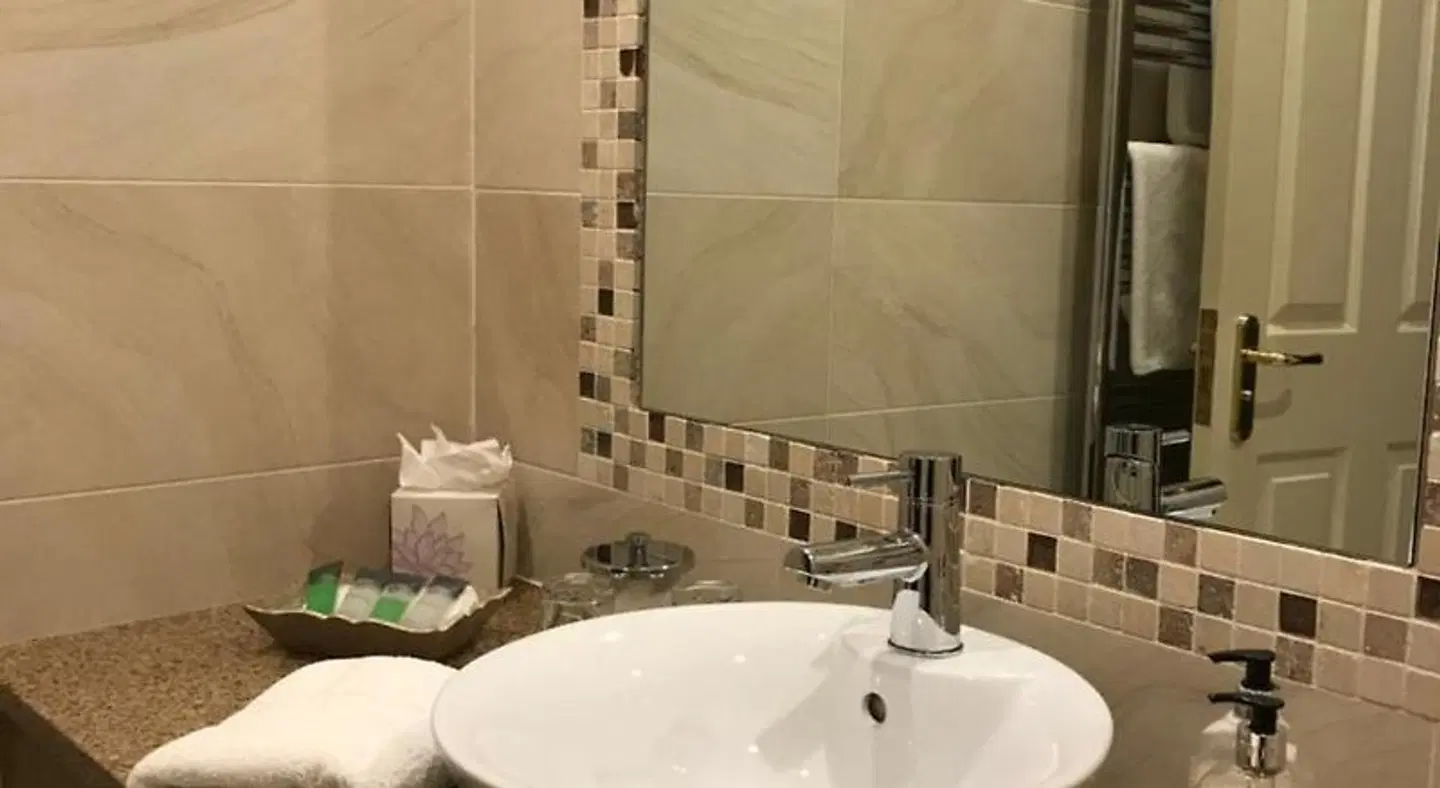 St Kyrans Country House B&B Badezimmer