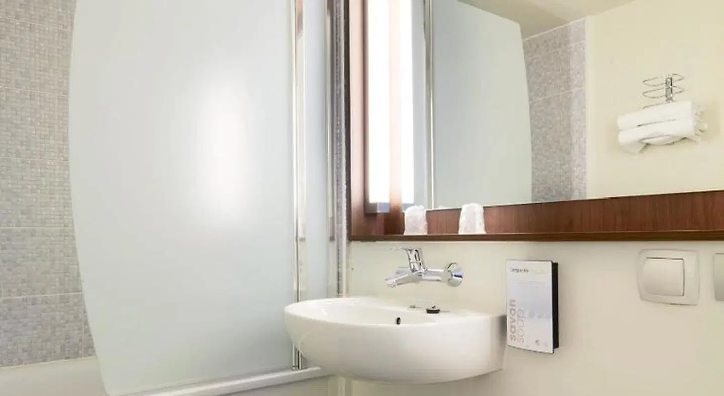 Campanile Montpellier Est - Le Millénaire Badezimmer