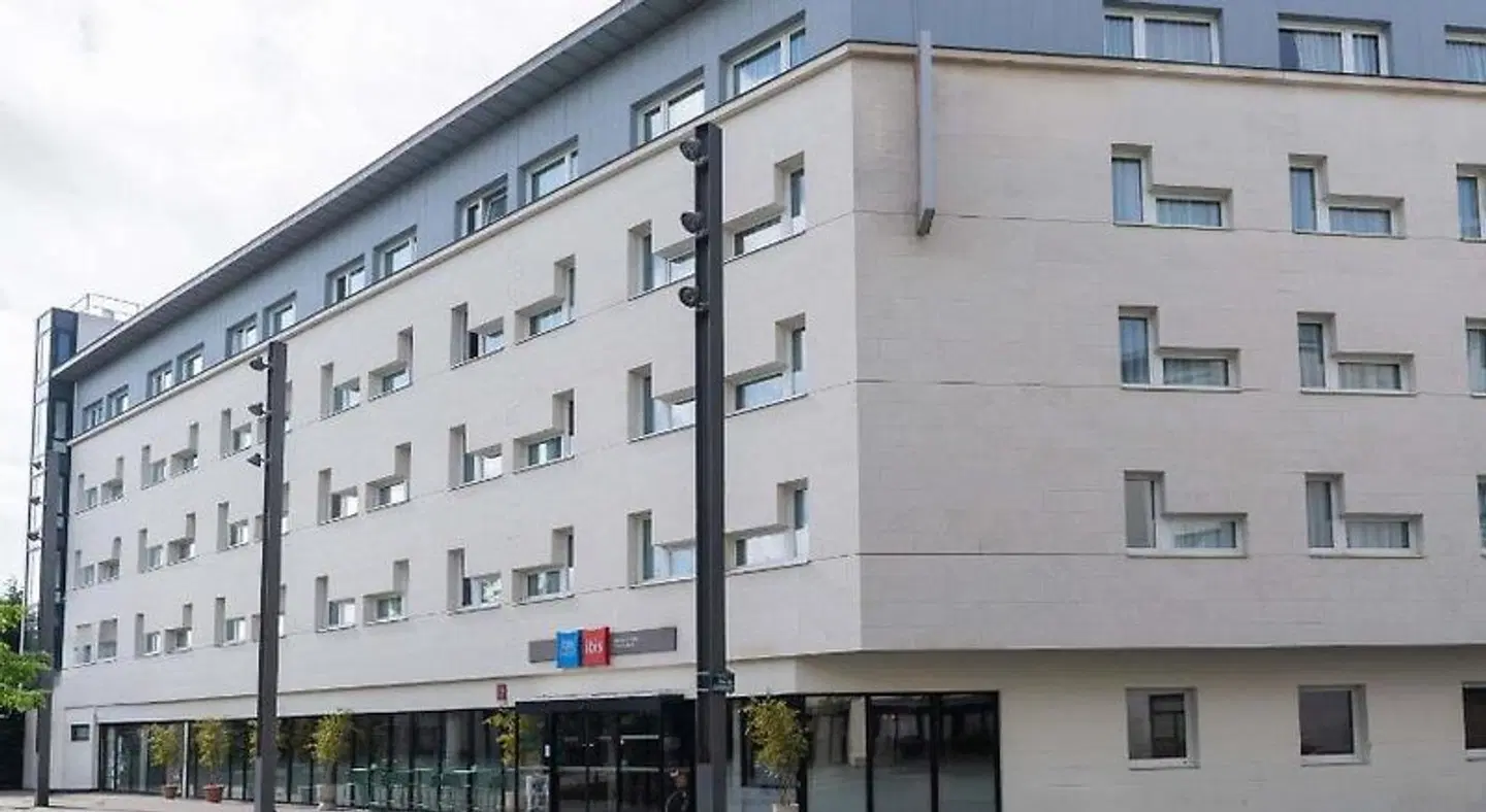 ibis Marne-la-Vallée Val d'Europe EXTERIOR