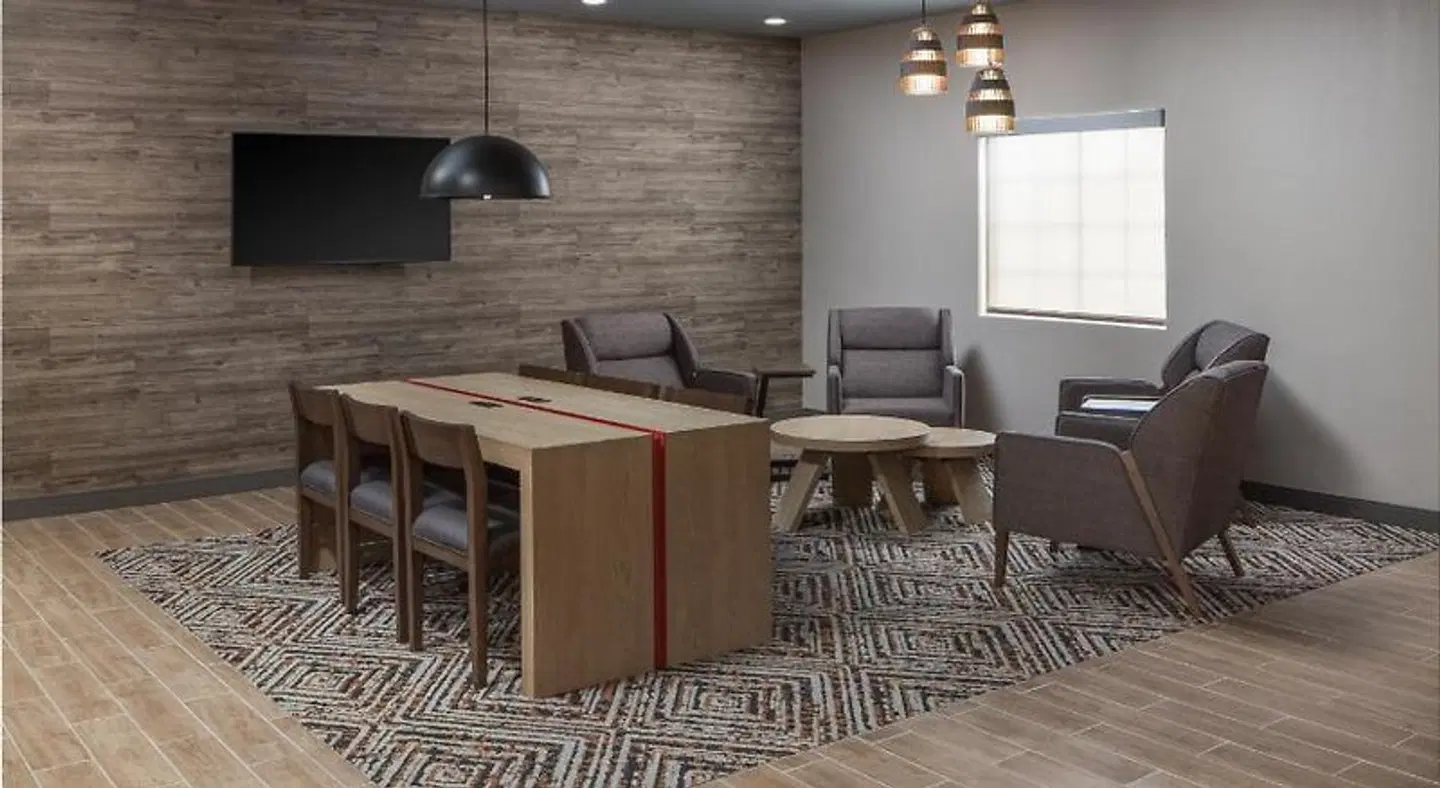 Candlewood Suites St. Robert by IHG Bar