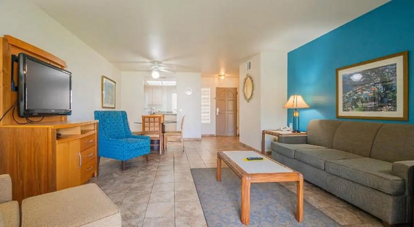 Desert Breezes Resort LOUNGE_LOBBY