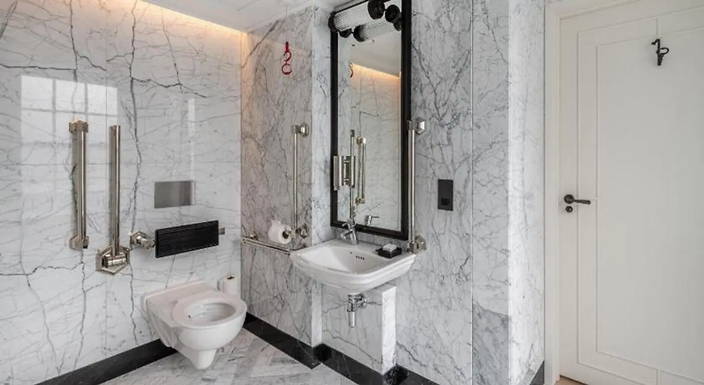Great Scotland Yard Hotel by Hyatt Badezimmer