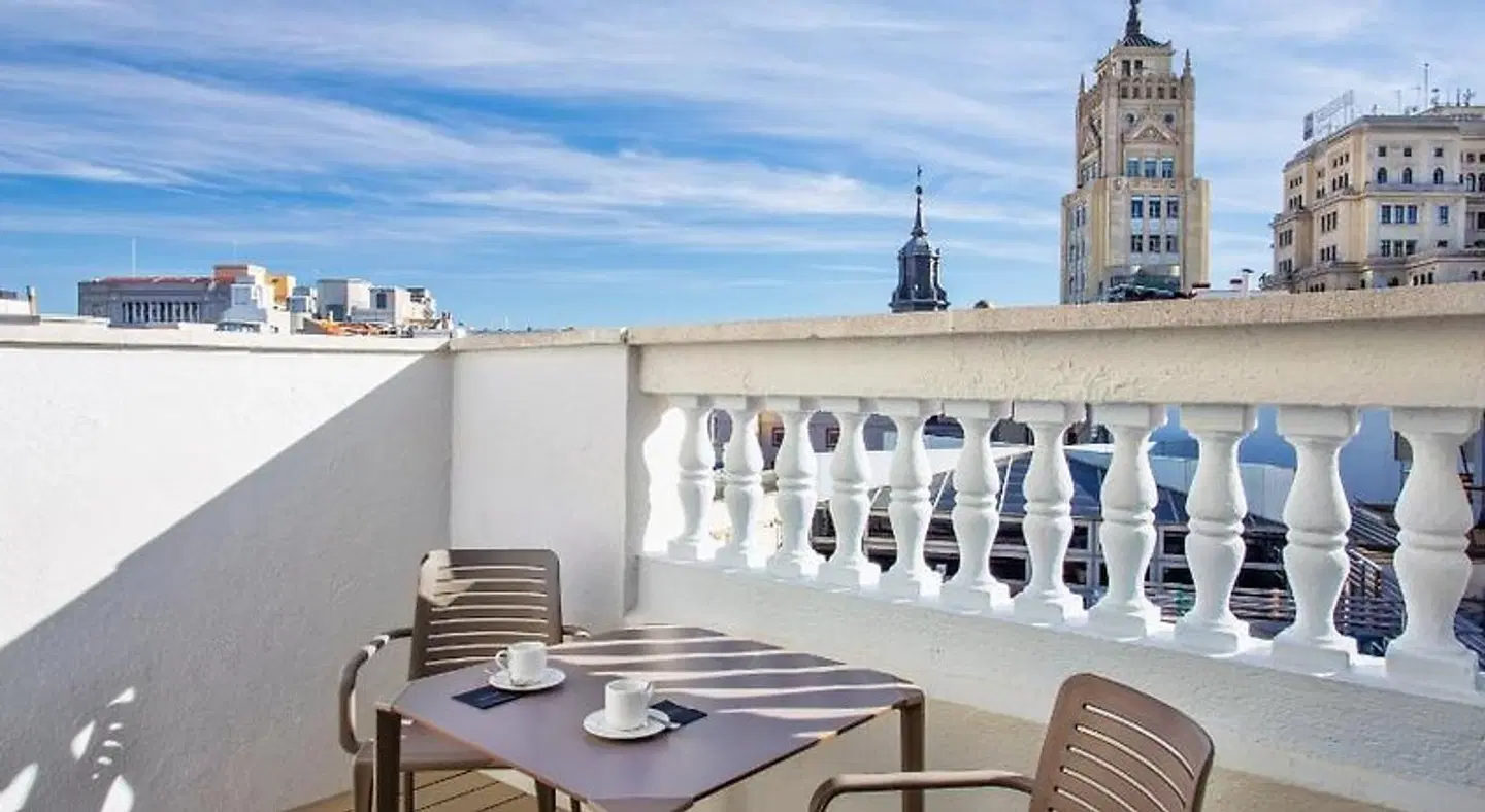 Catalonia Gran Vía Terrasse