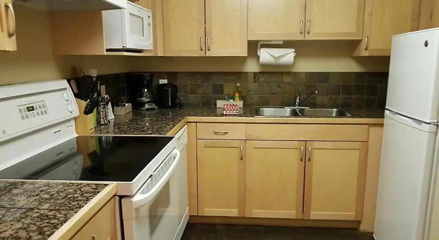 Sunset Resorts Canmore Restaurant