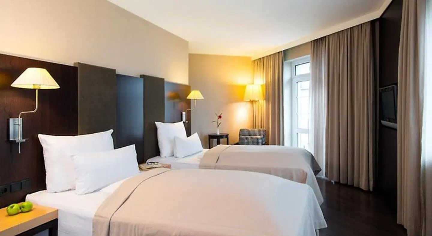 NH Düsseldorf Königsallee ROOM_EXAMPLE