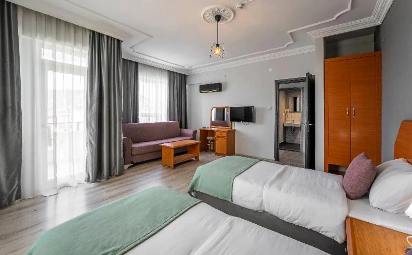 HMA Hotel & Suites ROOM_EXAMPLE