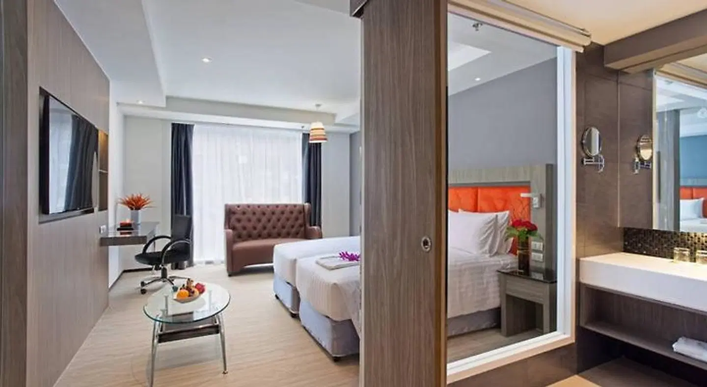 Grand 5 Hotel & Plaza Sukhumvit Bangkok ROOM_EXAMPLE