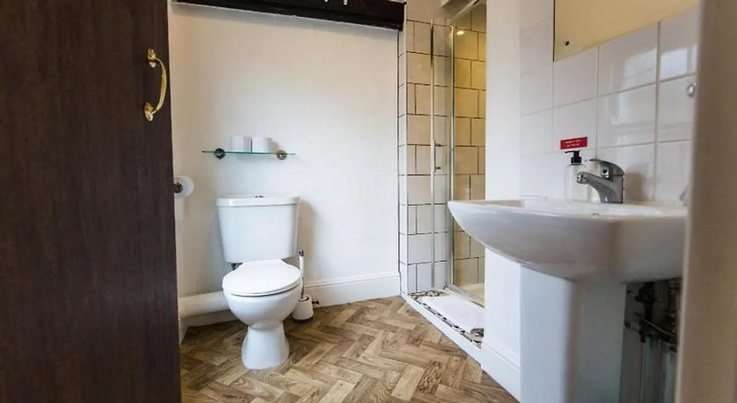 St Athans Hotel Badezimmer