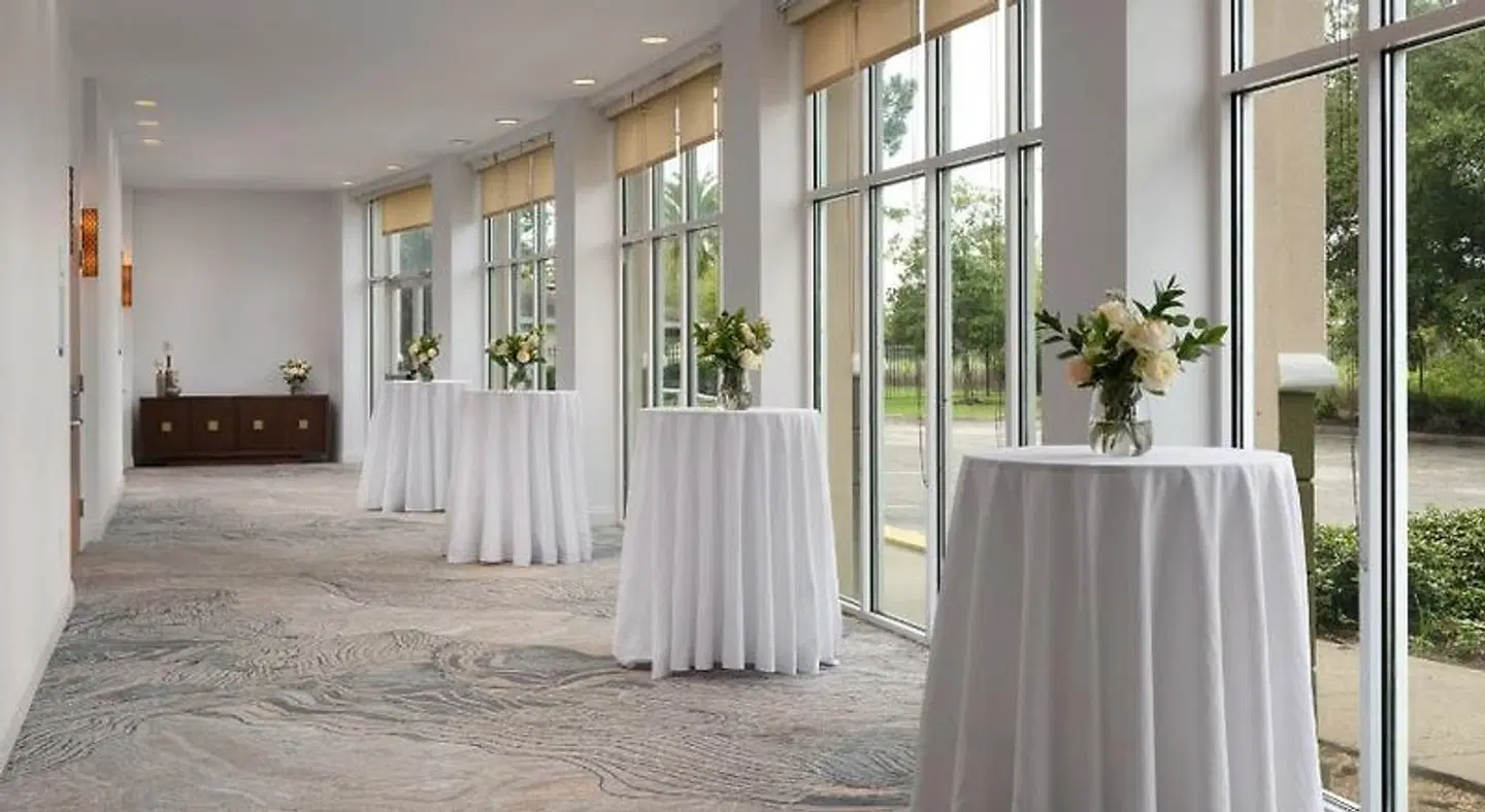 Holiday Inn Jacksonville E 295 Baymeadows by IHG LOUNGE_LOBBY