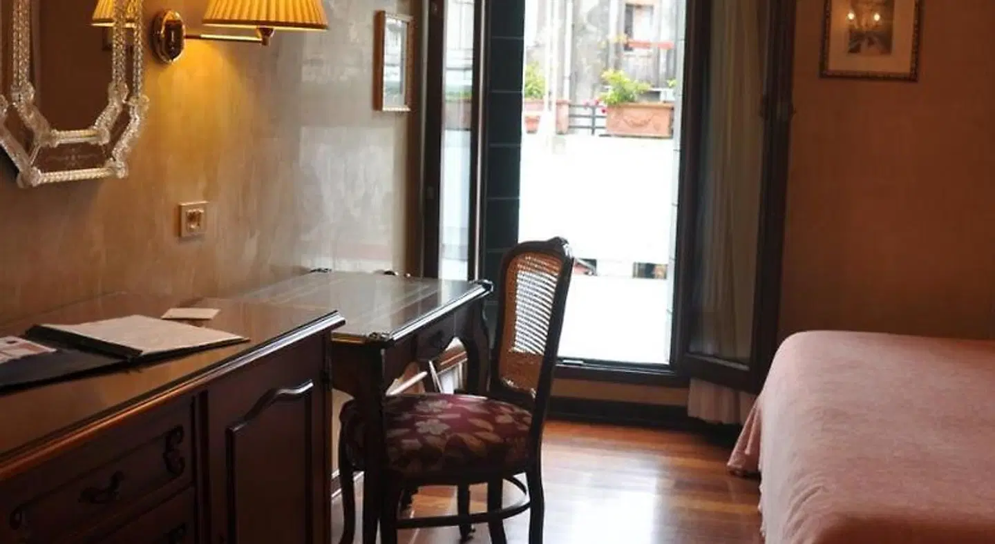 Hotel Bisanzio ROOM_EXAMPLE