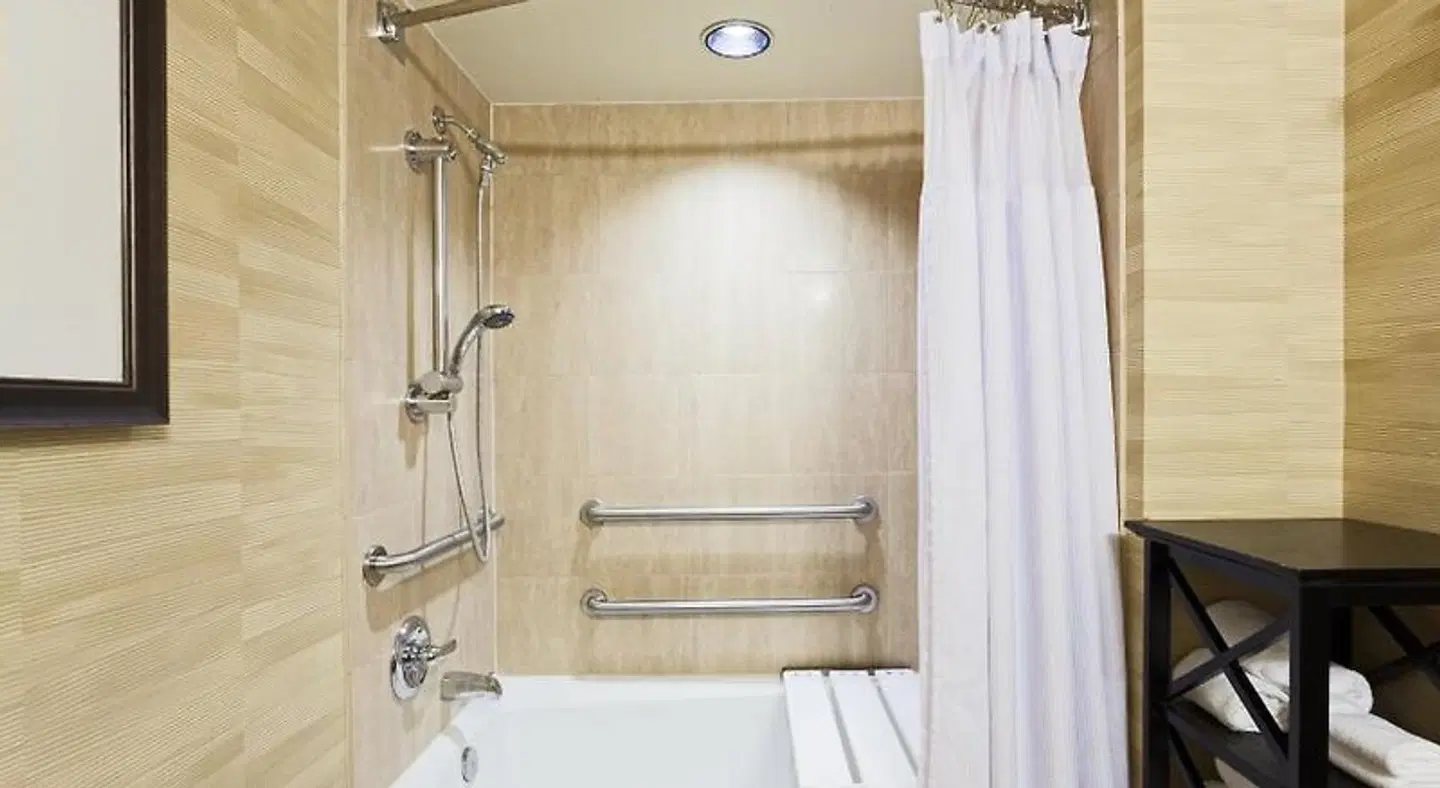 Crowne Plaza Jacksonville Airport by IHG Badezimmer