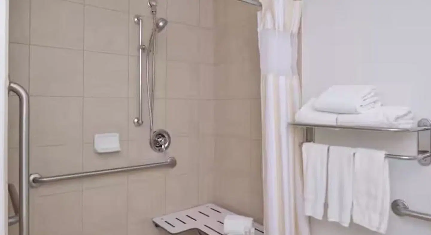 Hilton Garden Inn Yuma Pivot Point Badezimmer