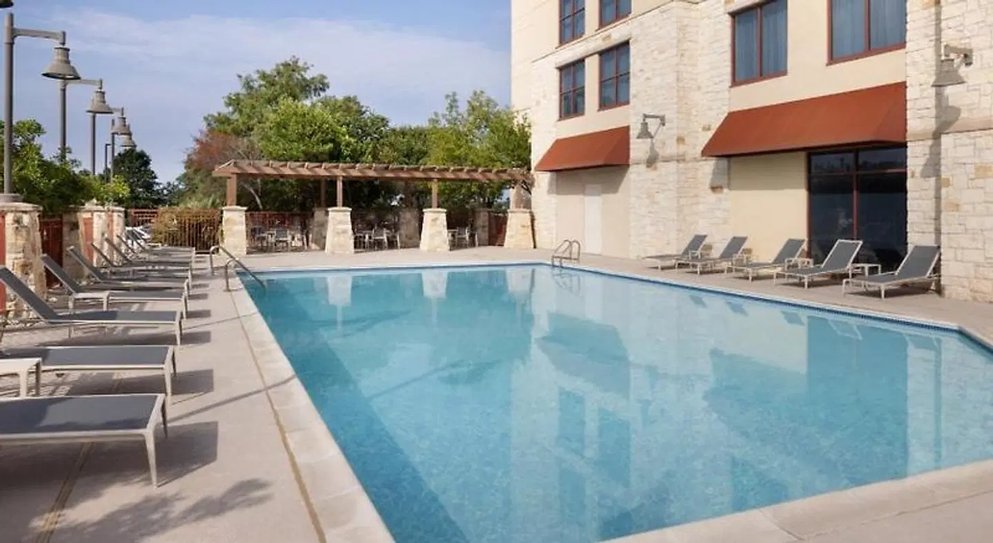 Embassy Suites by Hilton San Marcos Hotel, Spa & Conference Center OUTDOOR_POOL