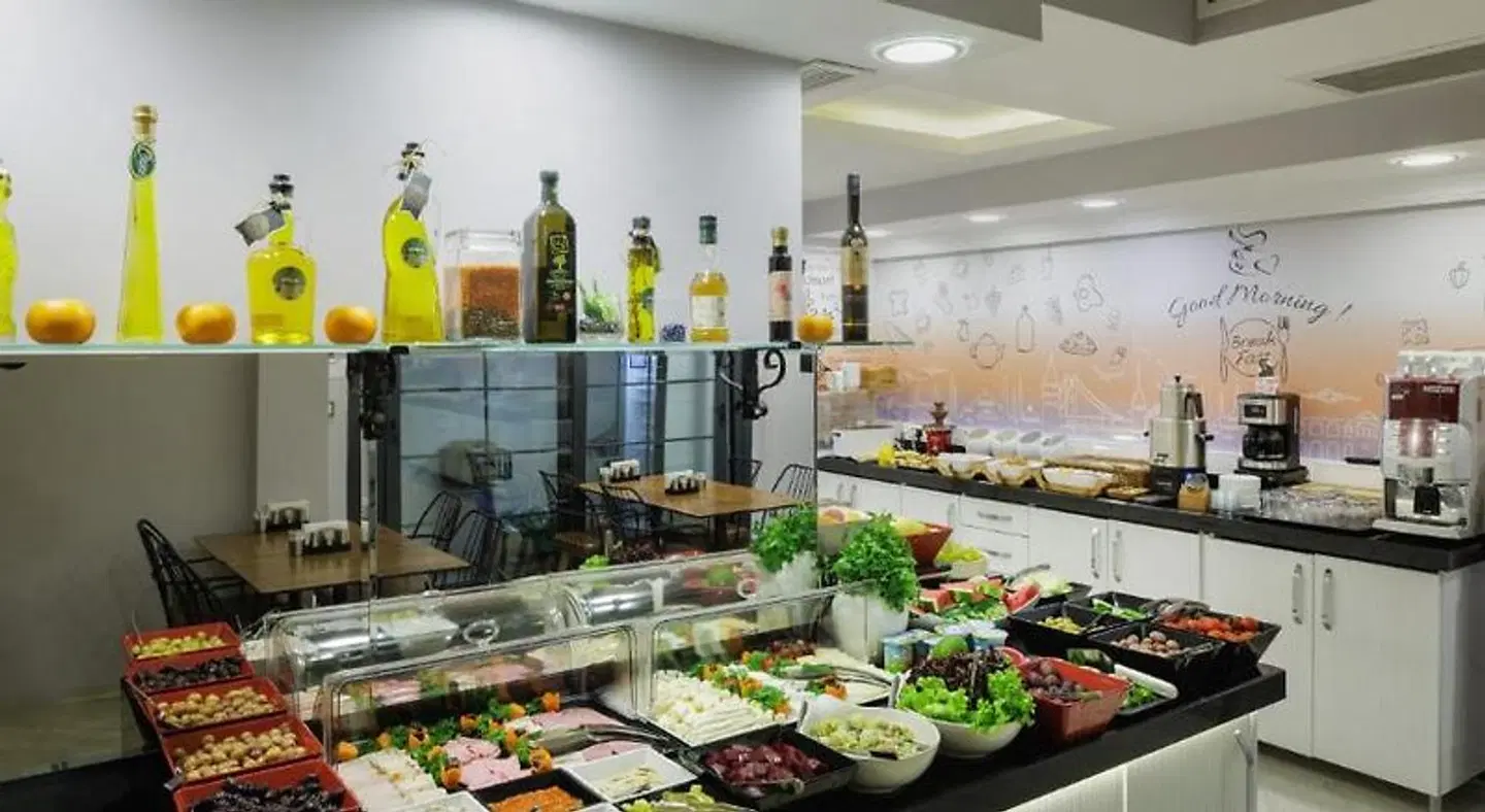 Obahan Hotel Restaurant