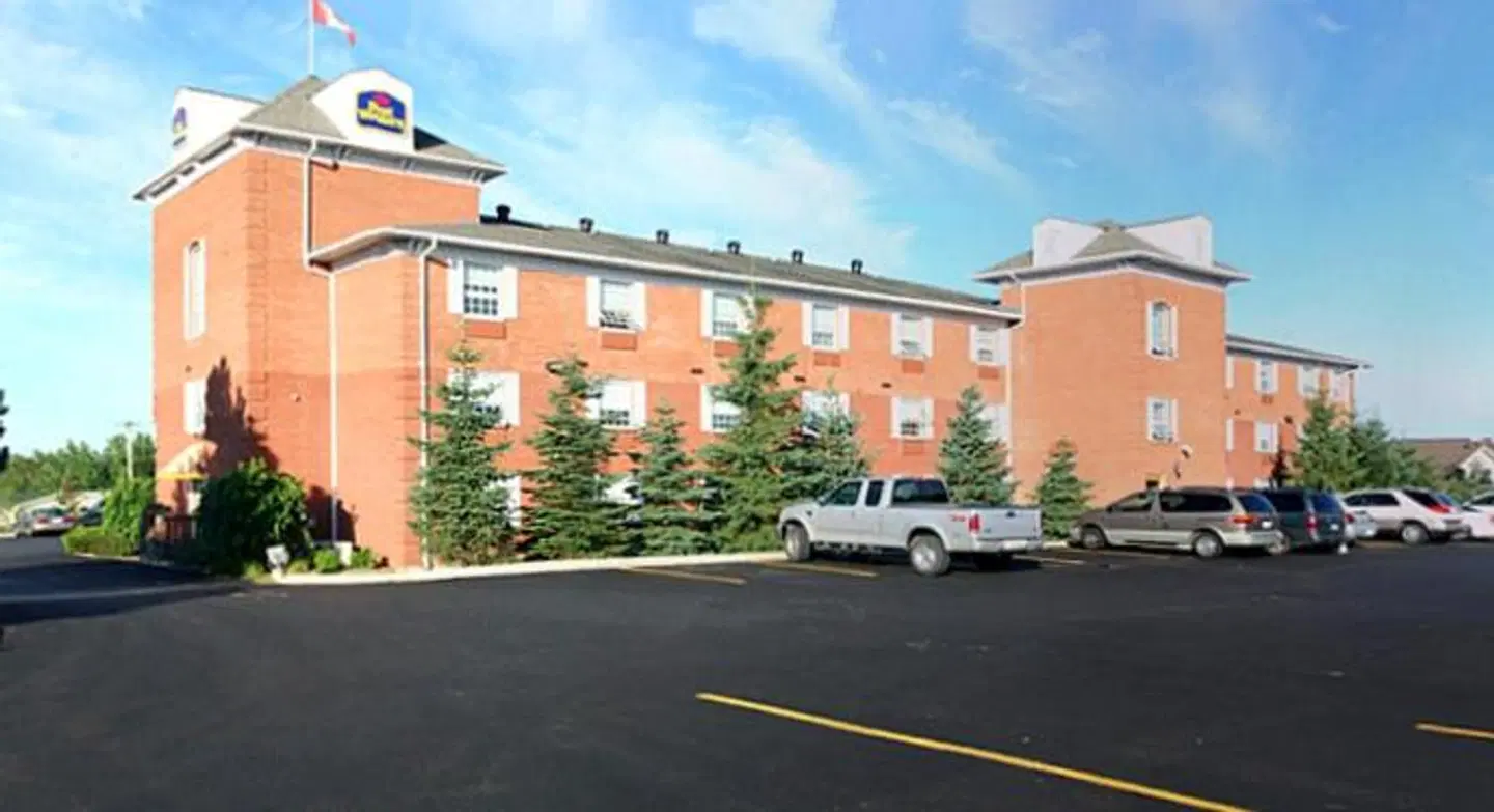 SureStay Plus Hotel by Best Western Kincardine EXTERIOR