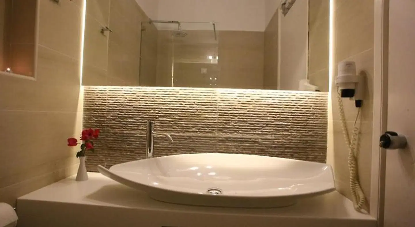 Benois HEALTH_BEAUTY