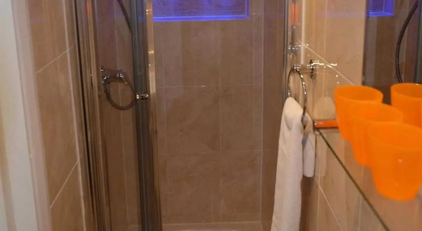Charlotte Guest House Badezimmer