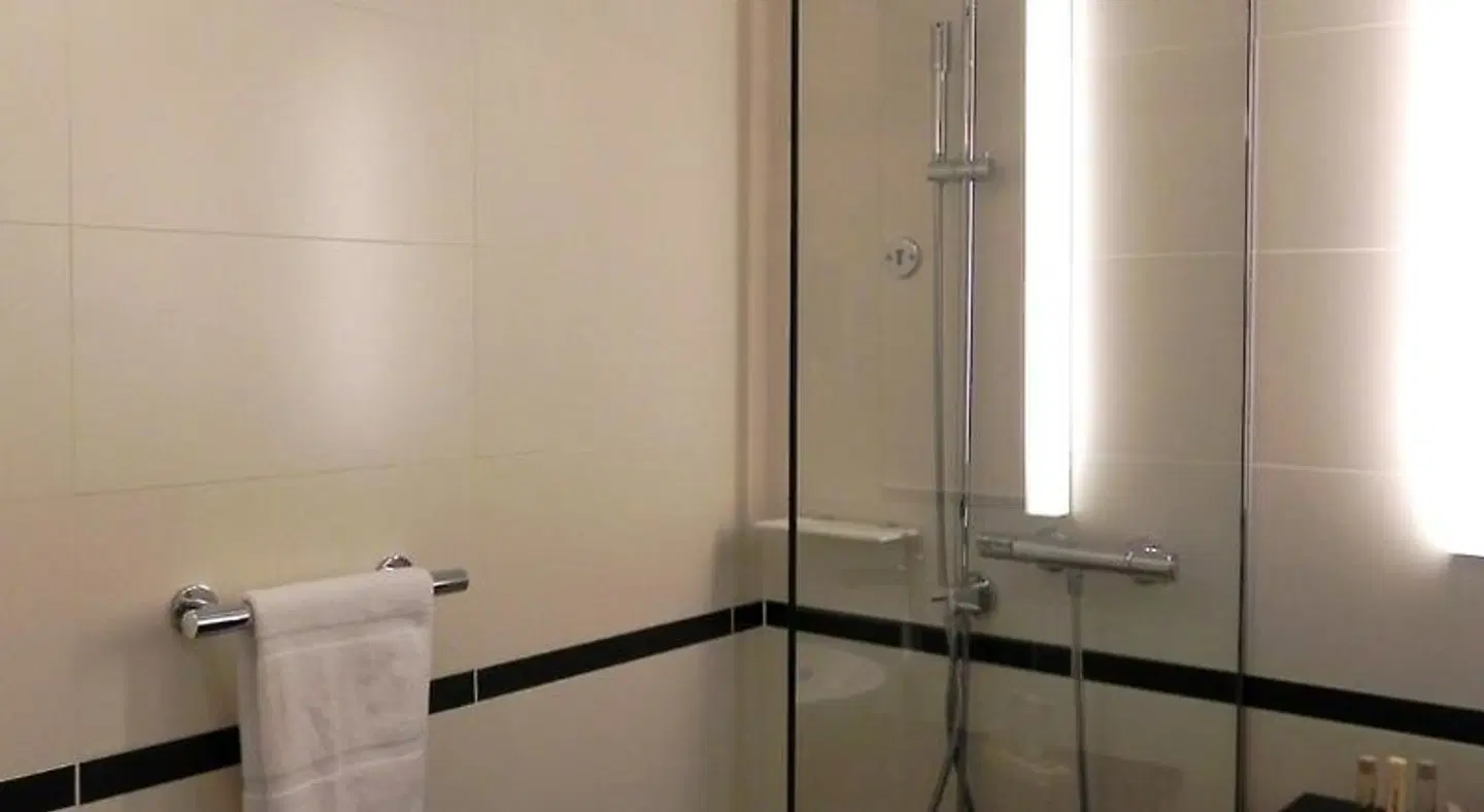 Crowne Plaza Montpellier Corum by IHG Badezimmer