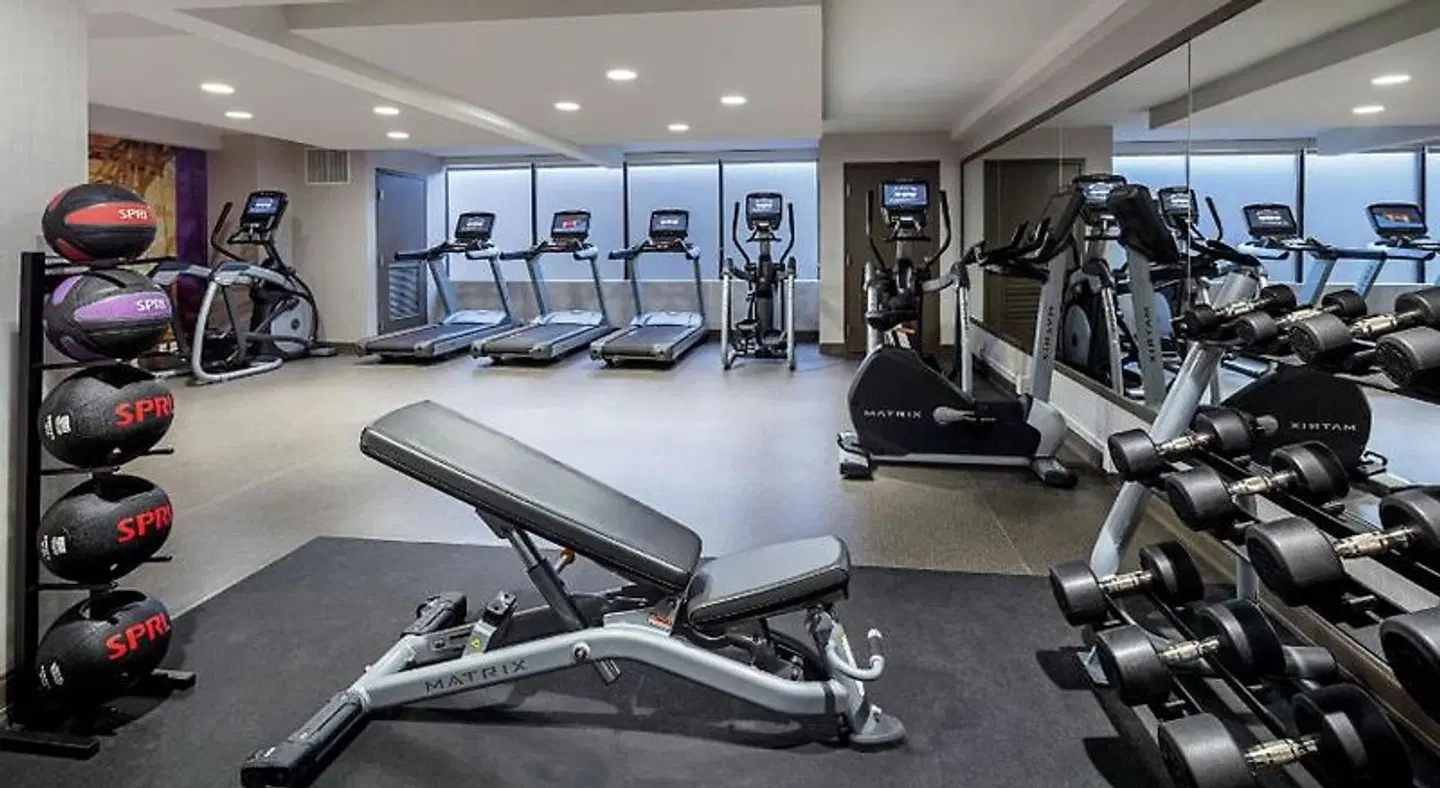 Baton Rouge Marriott SPORTS_AND_LEISURE