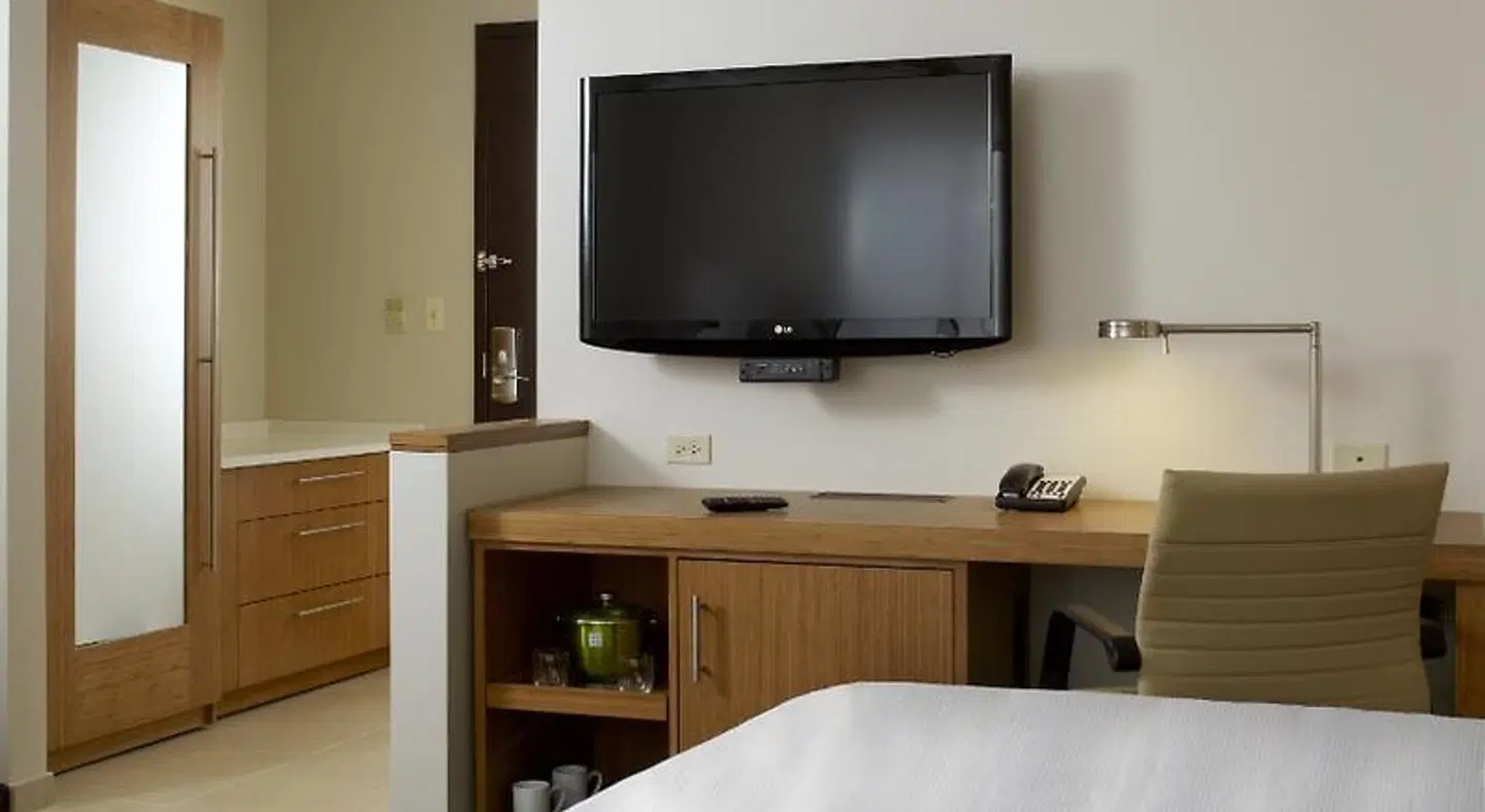 Hyatt Place Ontario/Rancho Cucamonga ROOM_EXAMPLE