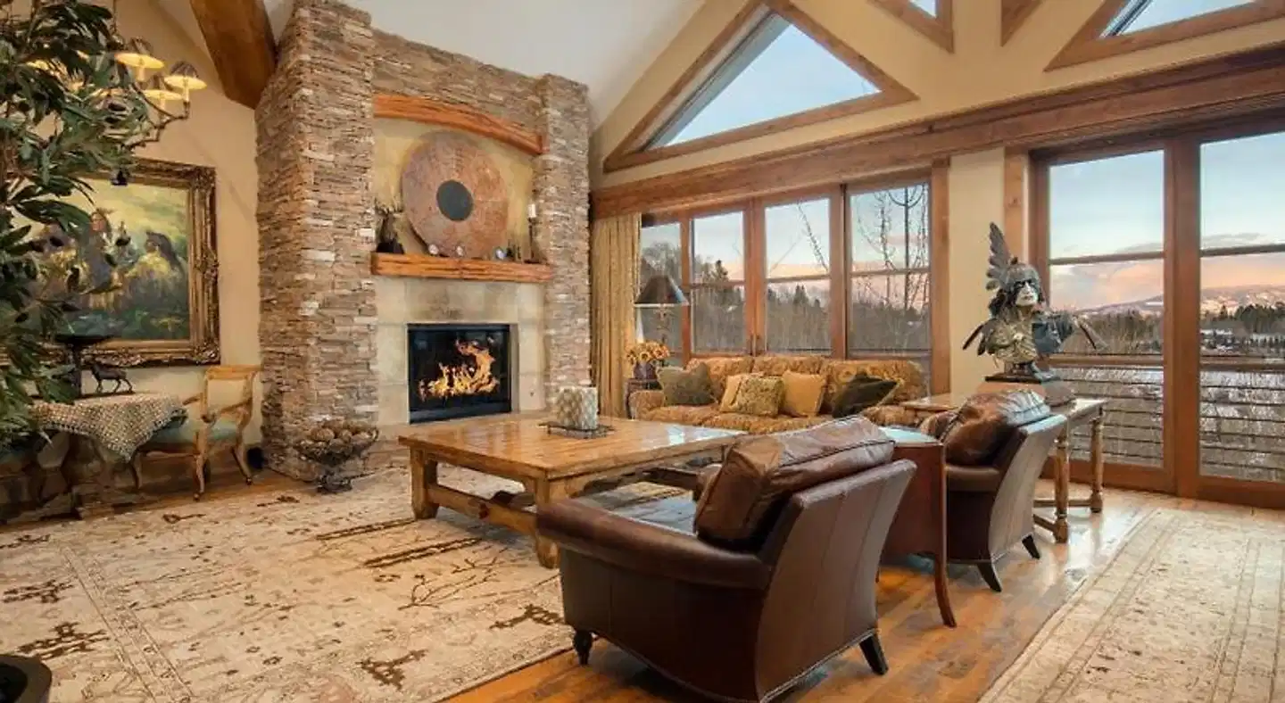 Snake River Lodge & Spa Lobby