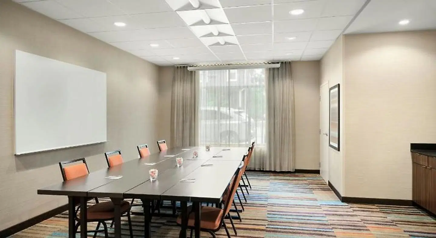 Fairfield Inn & Suites by Marriott Cincinnati Uptown/University Area Konferenz
