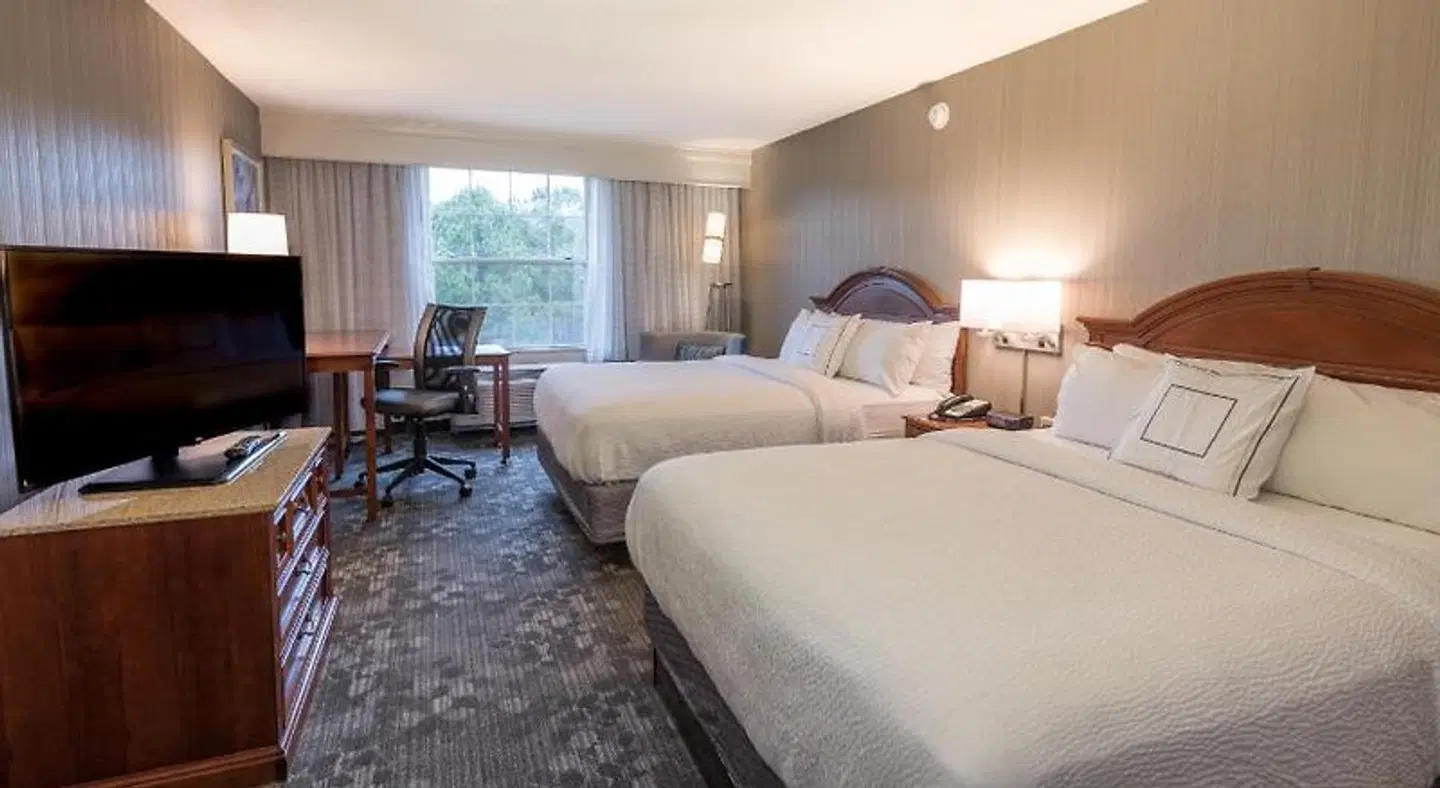 Courtyard by Marriott Chapel Hill ROOM_EXAMPLE