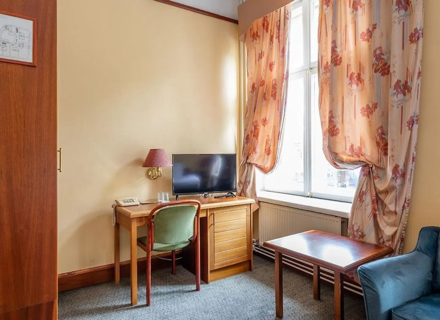 Victoria ROOM_EXAMPLE