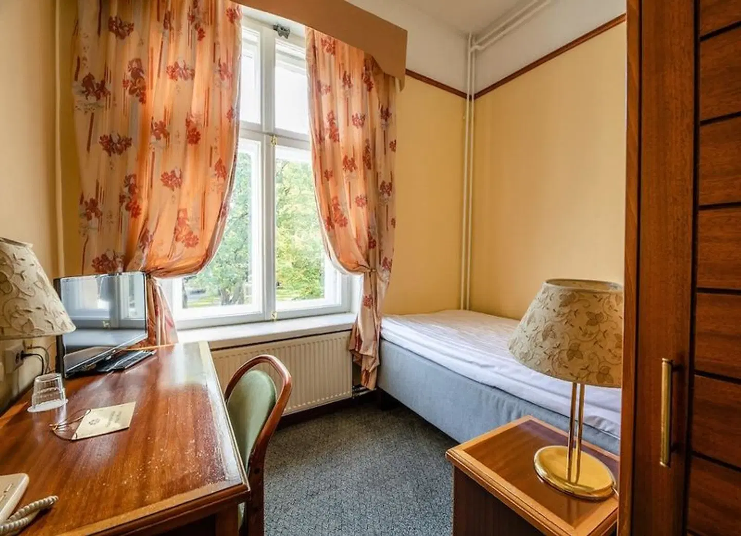 Victoria ROOM_EXAMPLE