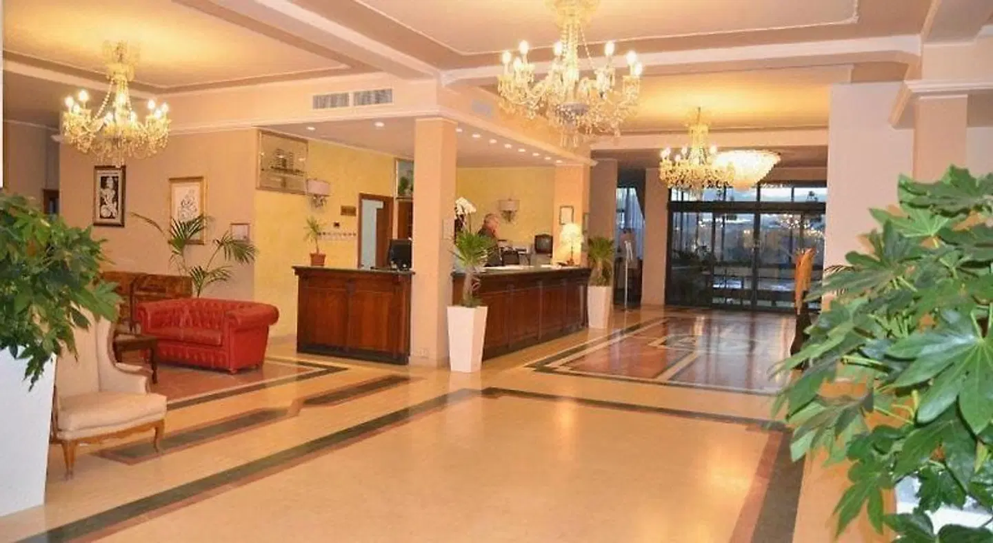Grand Eurhotel LOUNGE_LOBBY