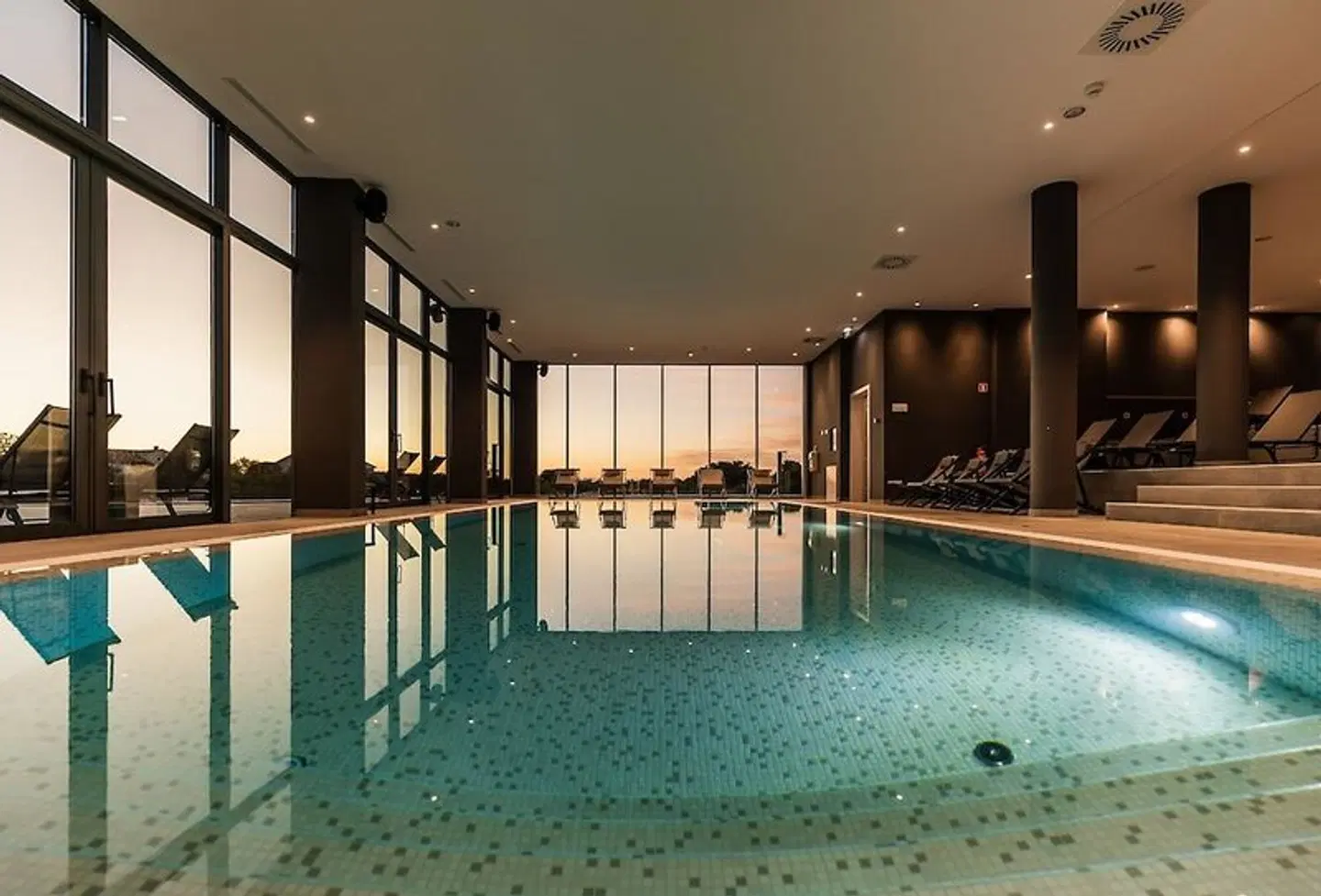 Hotel Olea Hallenbad
