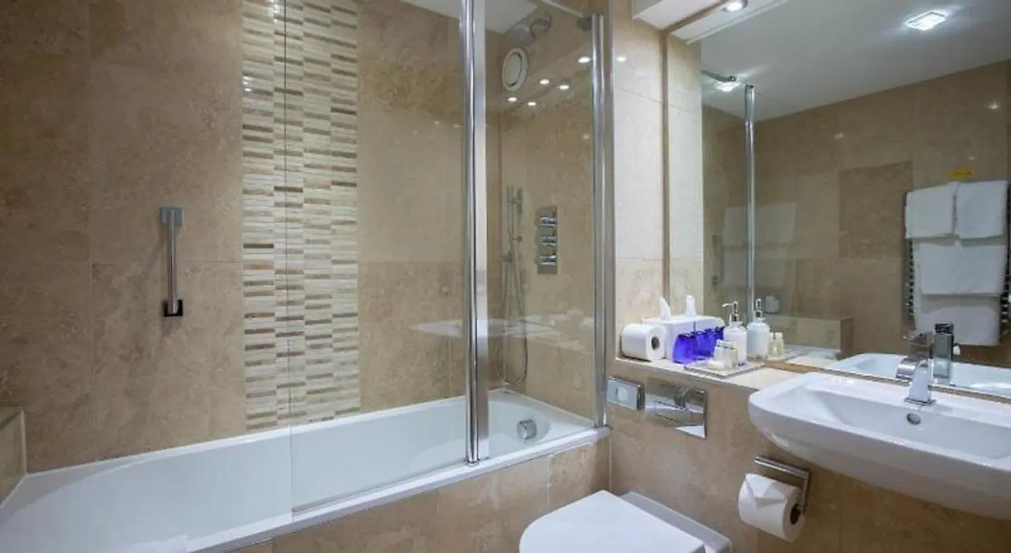 Christchurch Harbour Hotel & Spa Badezimmer
