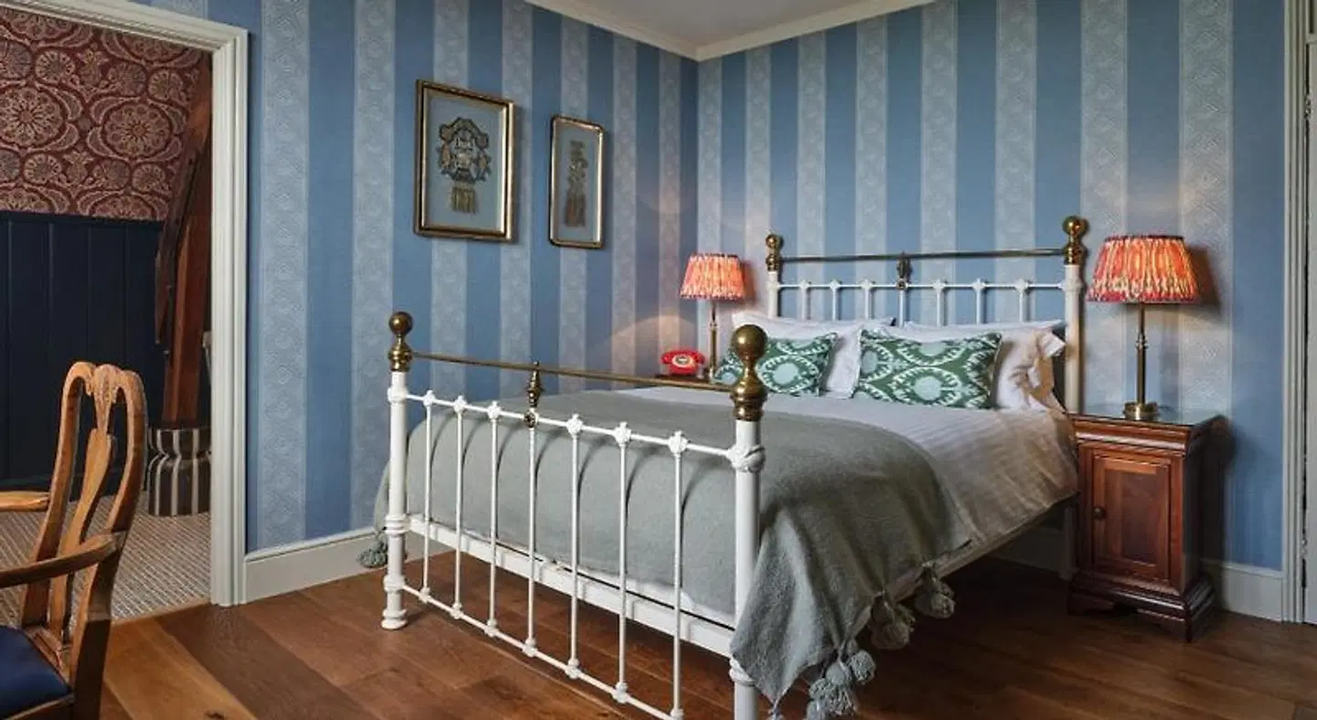 The Old Bell ROOM_EXAMPLE