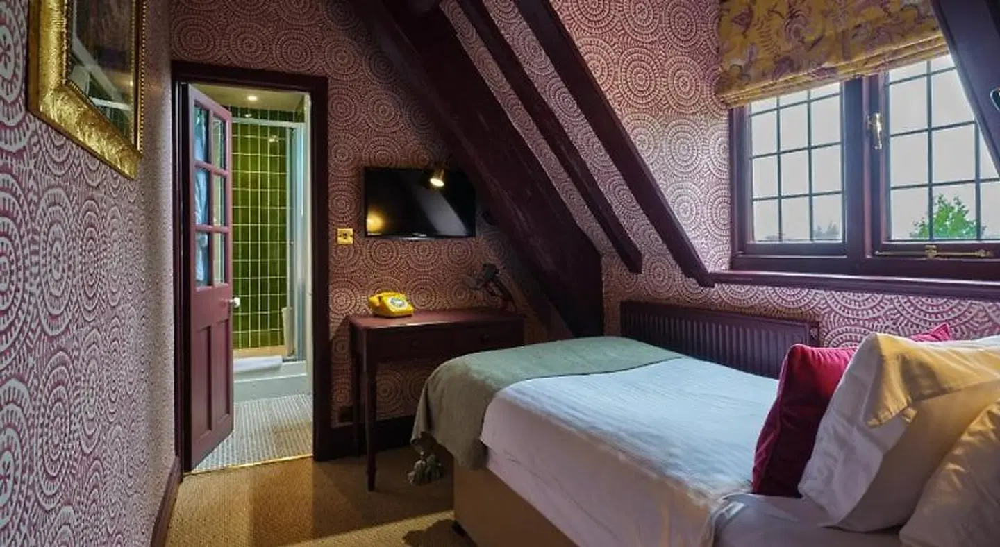 The Old Bell ROOM_EXAMPLE