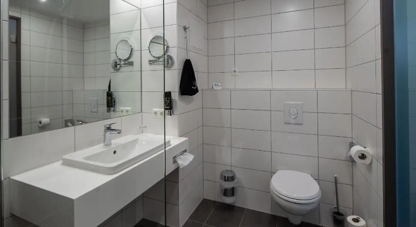 Hotel Schlossberg Wehingen Badezimmer