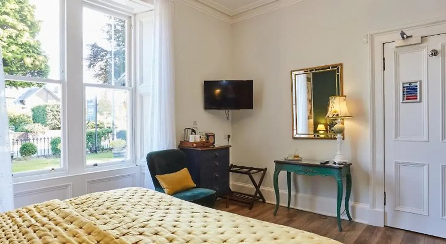 Merlindale ROOM_EXAMPLE