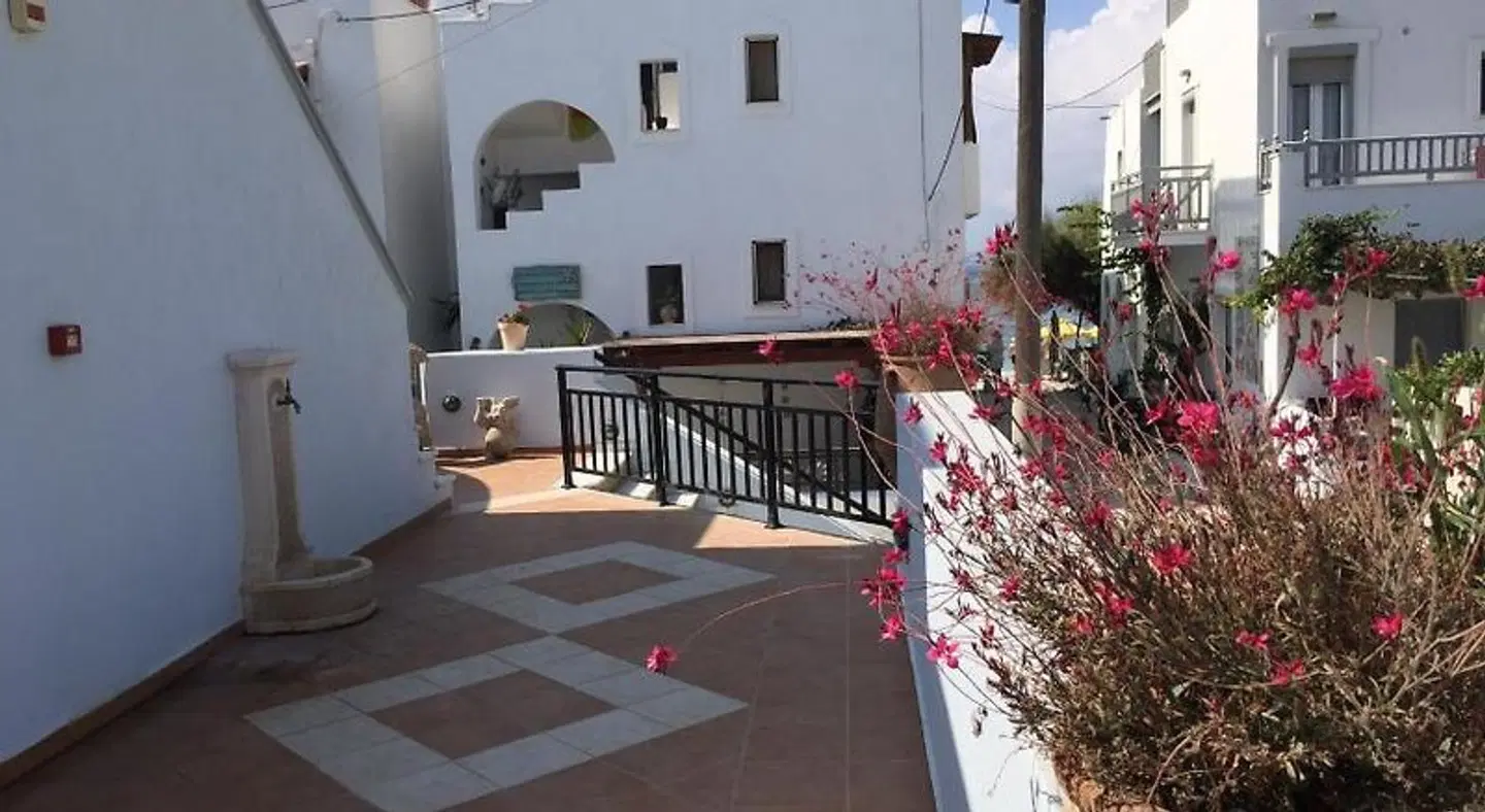 Artemis Hotel Terrasse