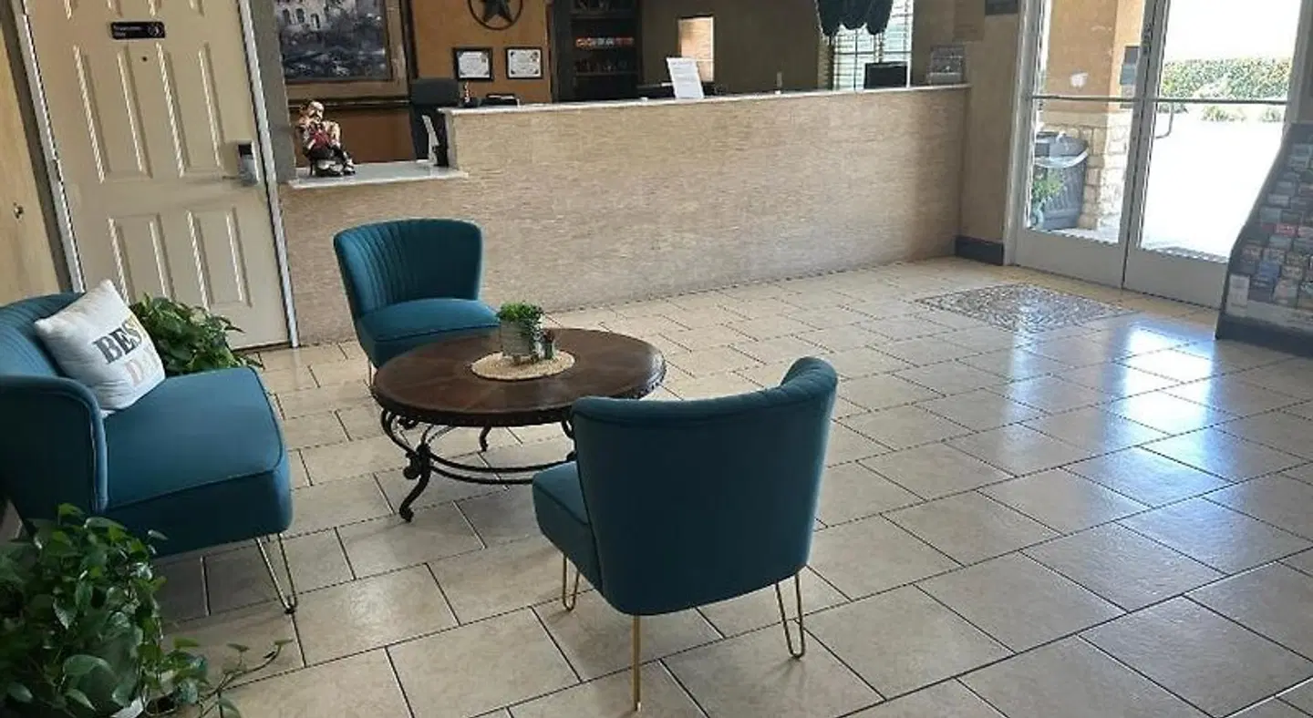 Scottish Inns White Settlement LOUNGE_LOBBY